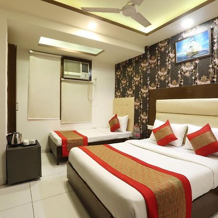 ניו דלהי Hotel Qualia Suites At Delhi Airport מראה חיצוני תמונה