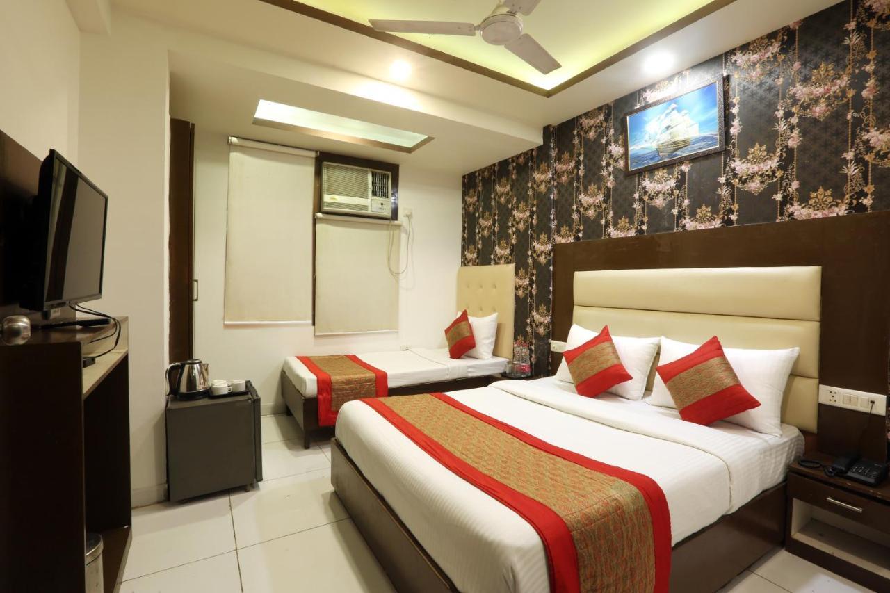 ניו דלהי Hotel Qualia Suites At Delhi Airport מראה חיצוני תמונה